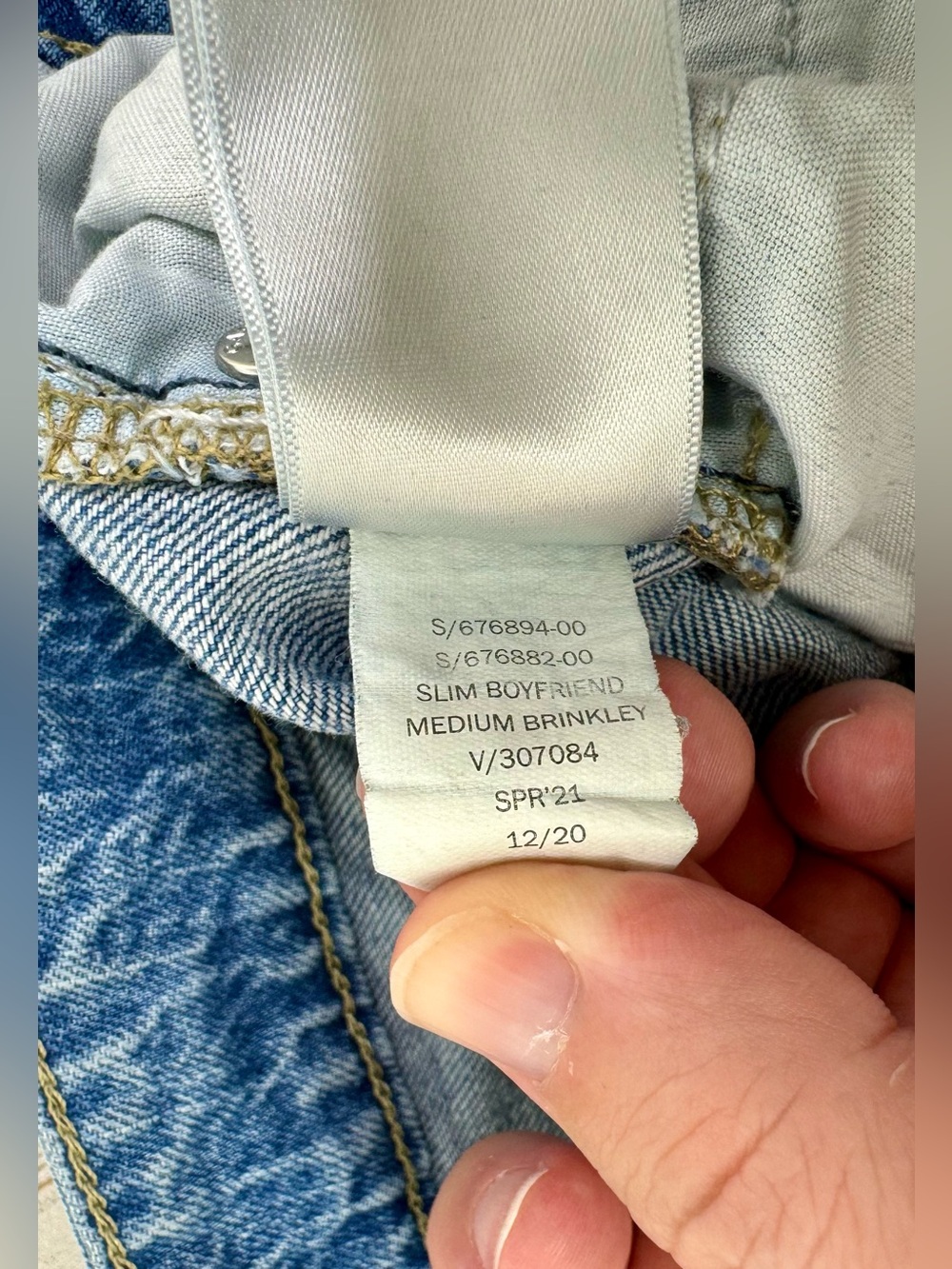 GAP Women’s Boyfriend Fit Jeans 4/27R (30x24) Blue Medium Wash Denim - Picture 6 of 12